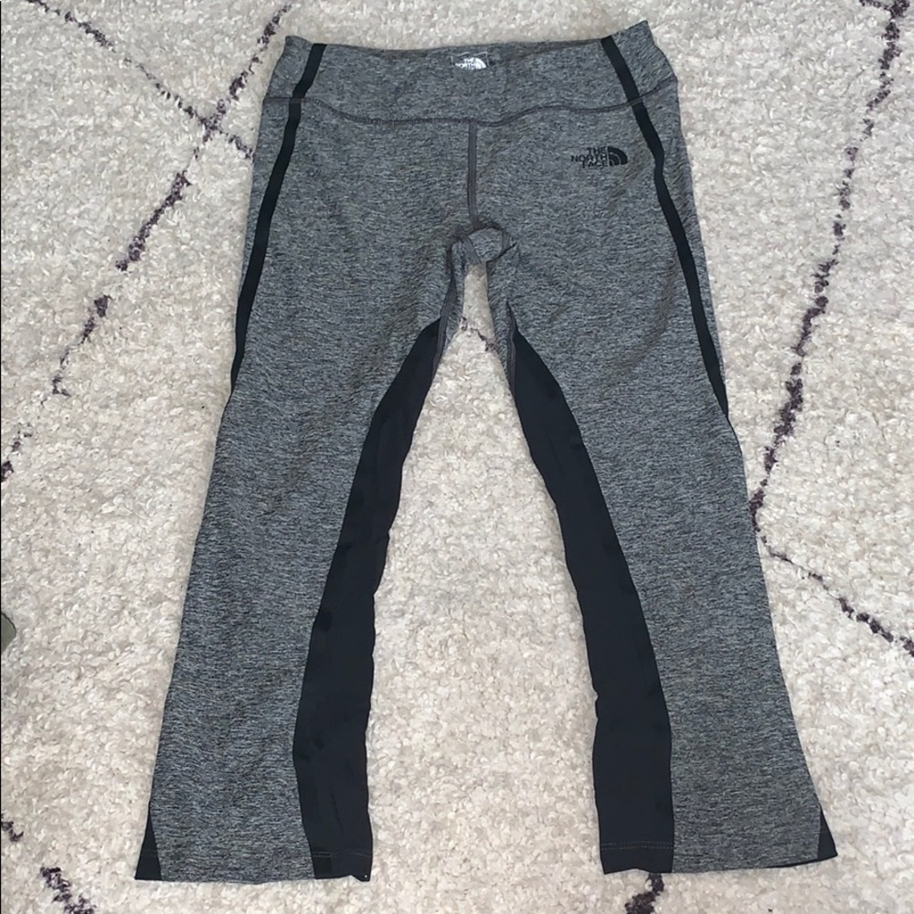 NWOT The North Face Yoga Capri Size Small
